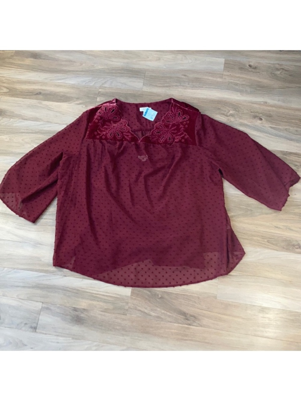 3/$45 Style & co top w floral design on velvet neckline boho blouse darker red
